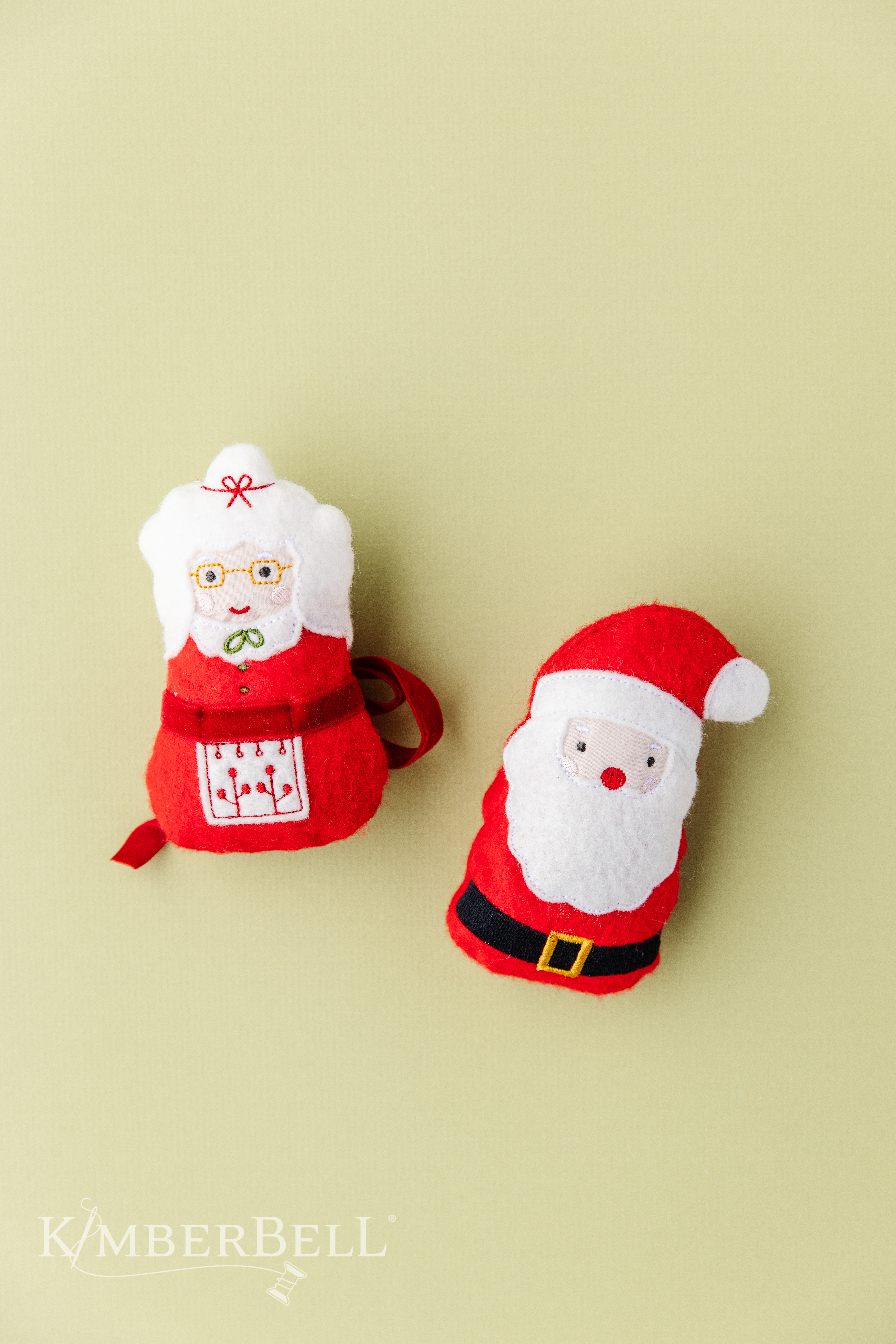 0002-north-pole-tier-tray-highres copy