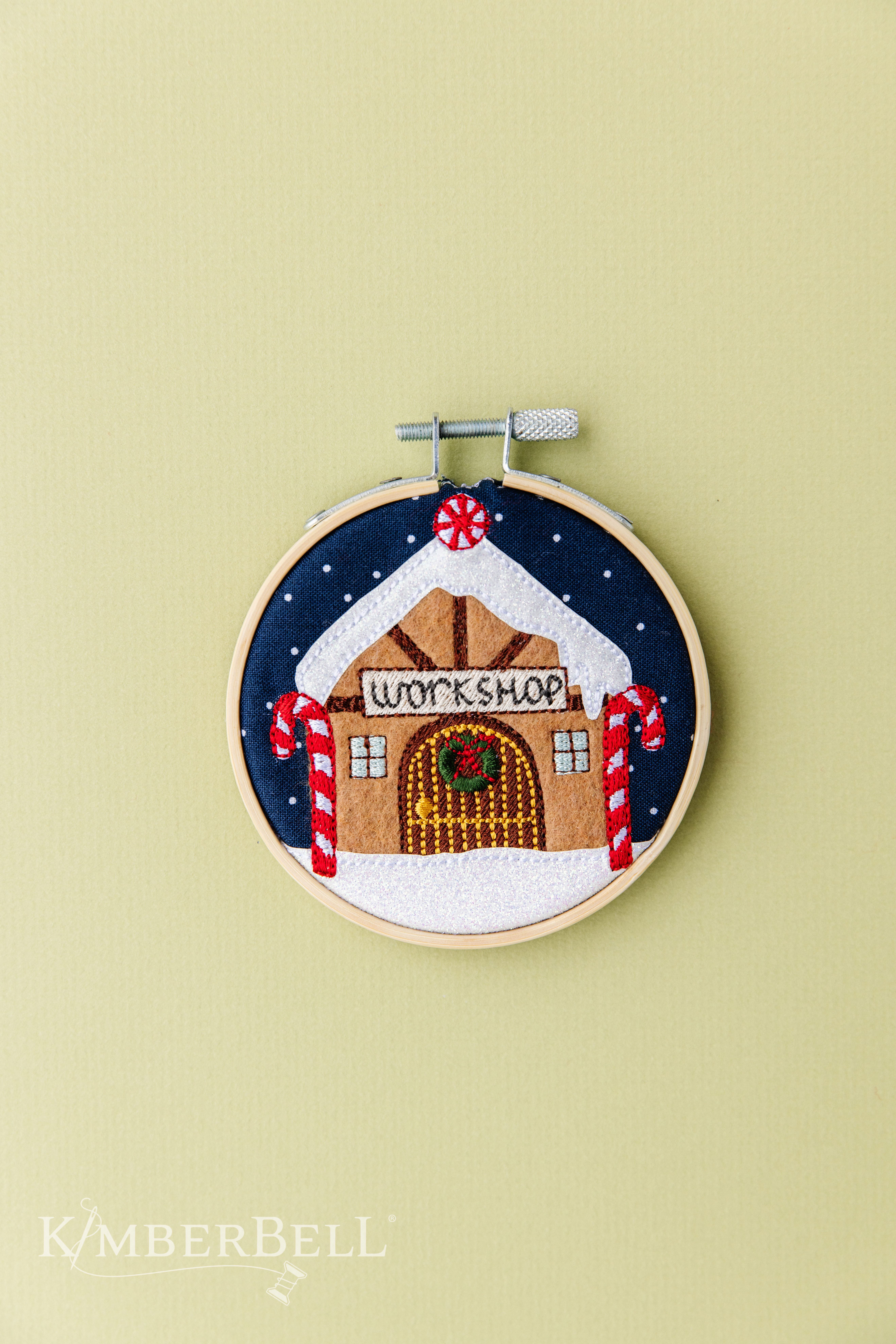 0014-north-pole-tier-tray-highres copy