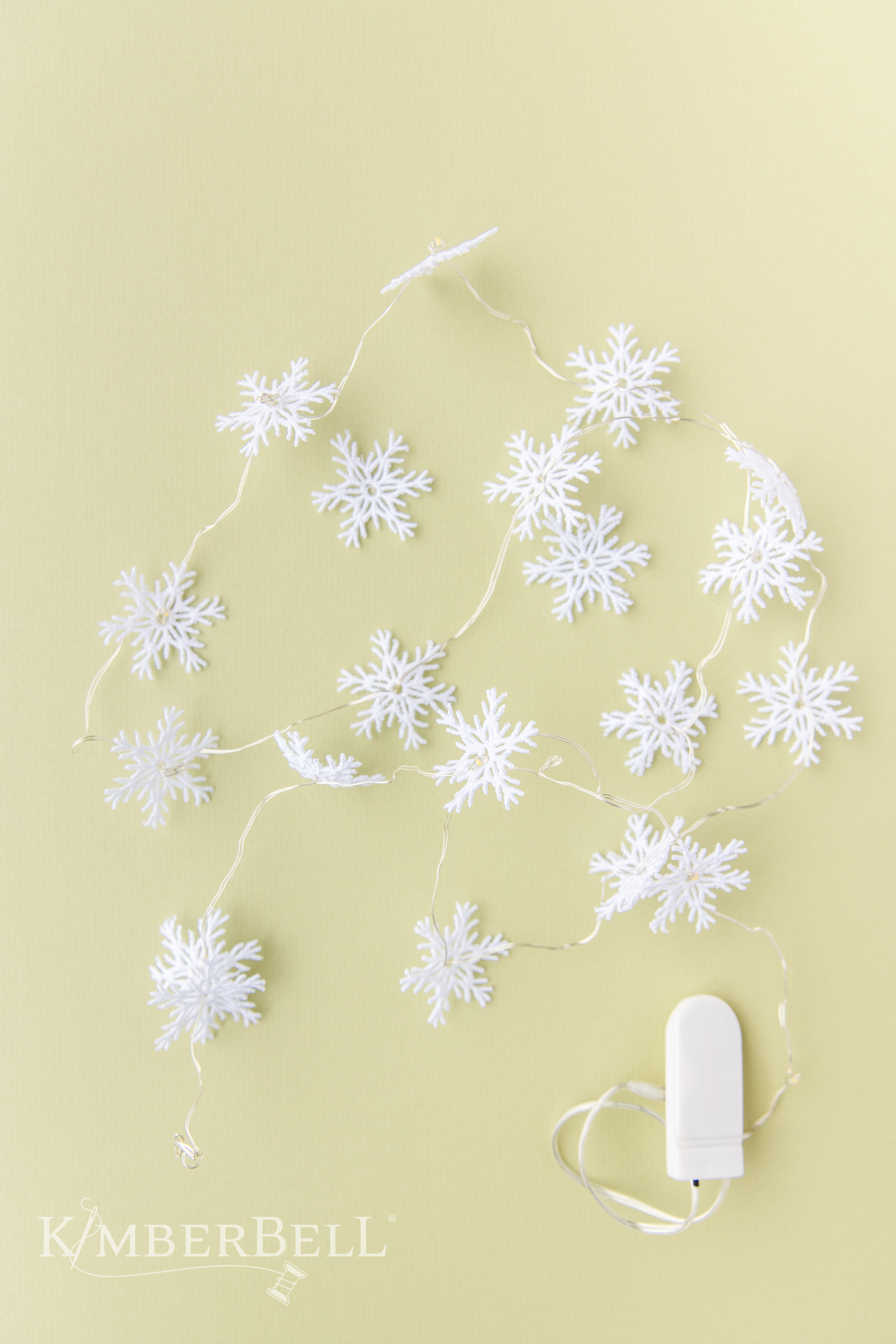 0025-north-pole-tier-tray-highres copy