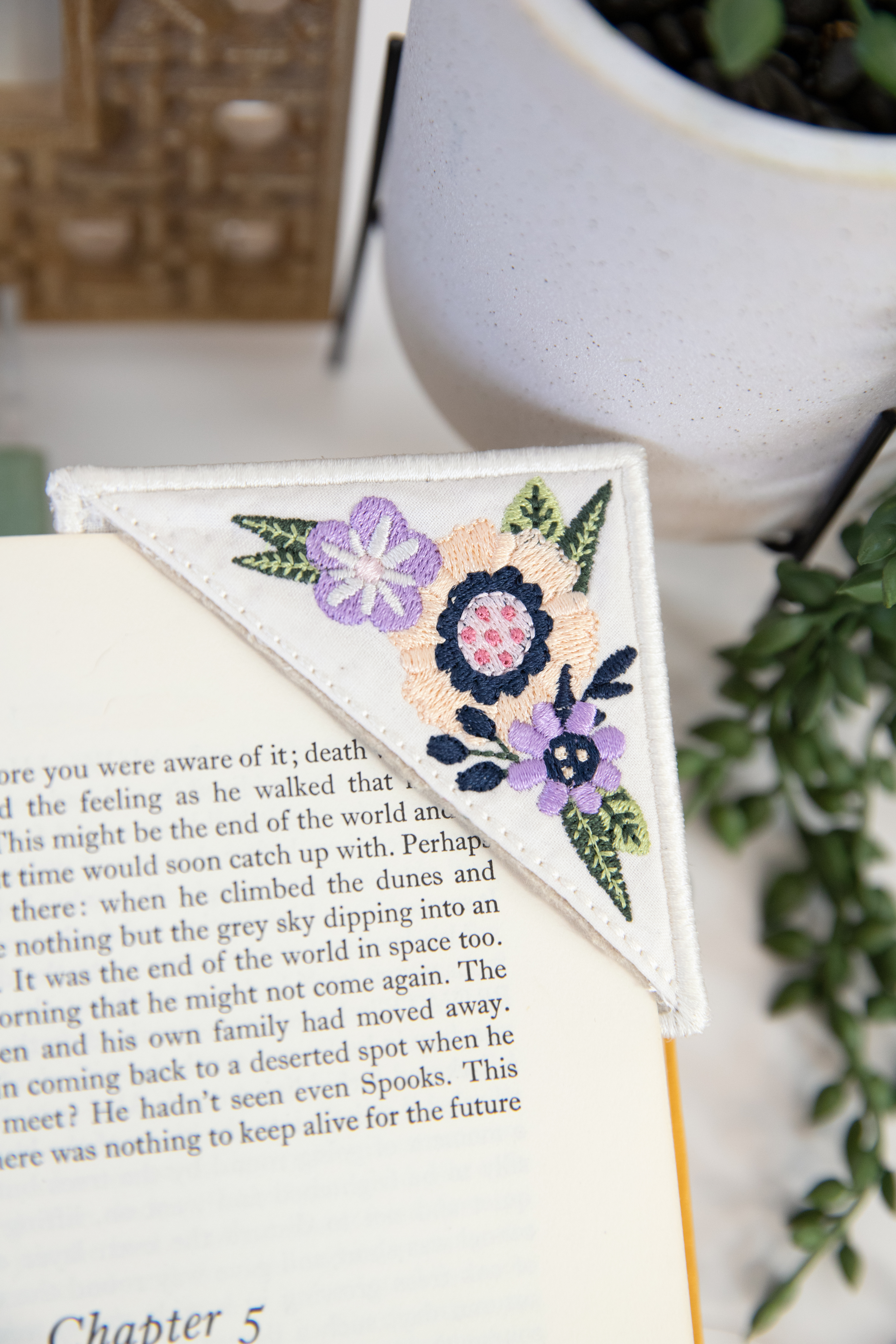 BookMarkFloral_Vert2