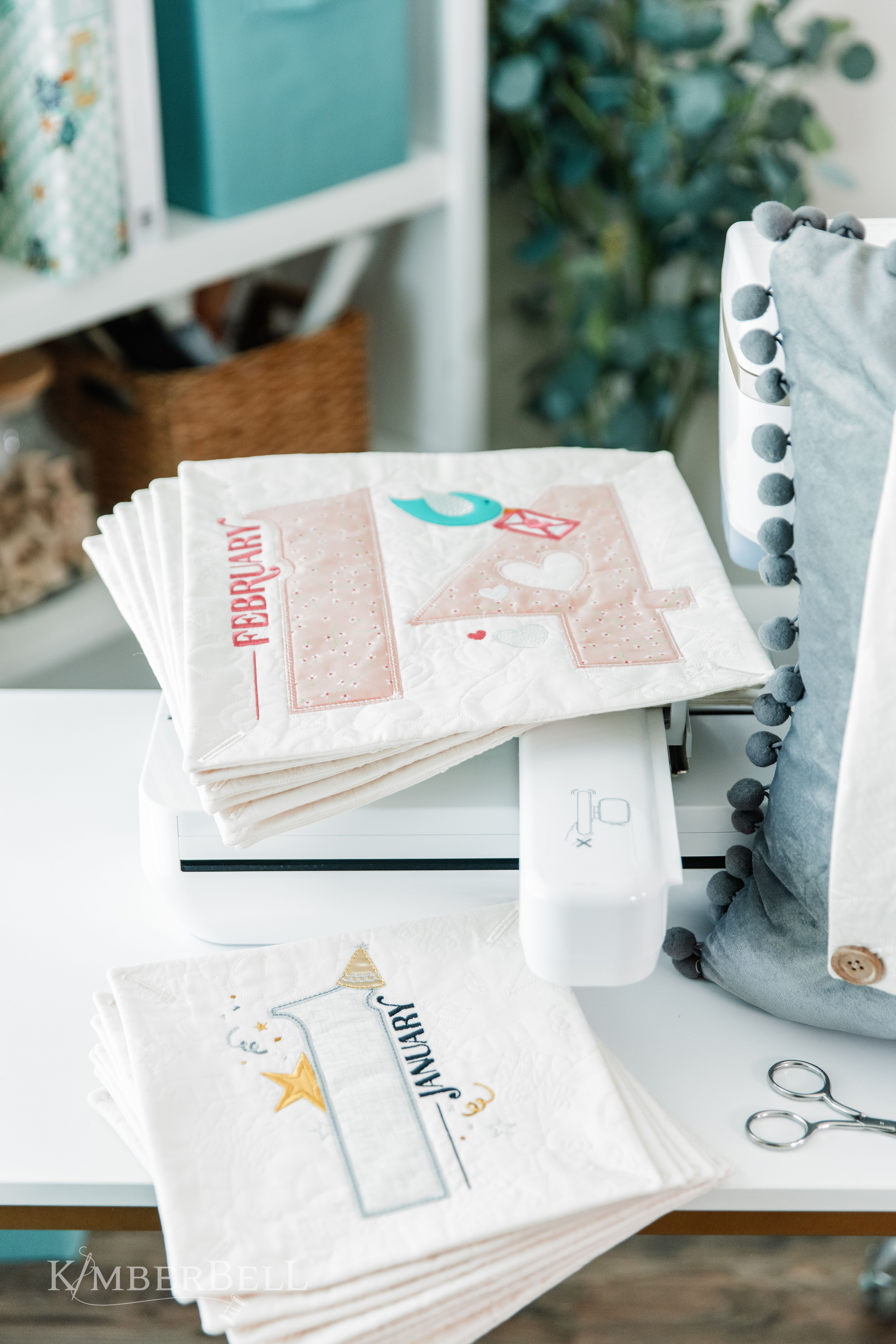 KDDL1084-Save-The-Date-Pillow-Highres-352-1